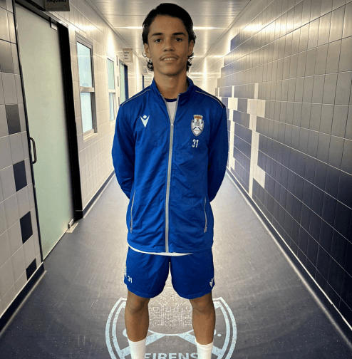 Atleta EC10 em experiência no Feirense